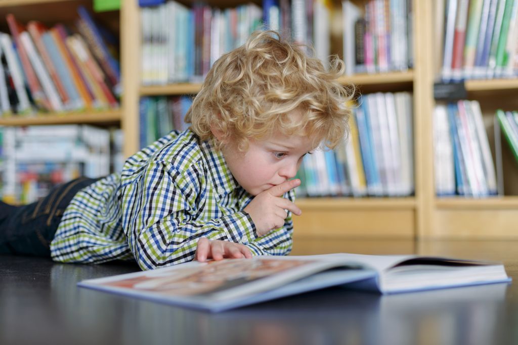 Как научить ребенка читать в домашних условиях
